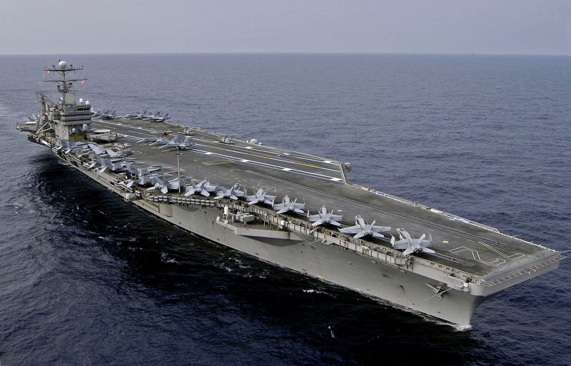 CVN-72 «Авраам Линкольн»
