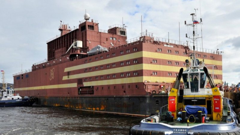 Плавучий атомный энергоблок академик Ломоносов