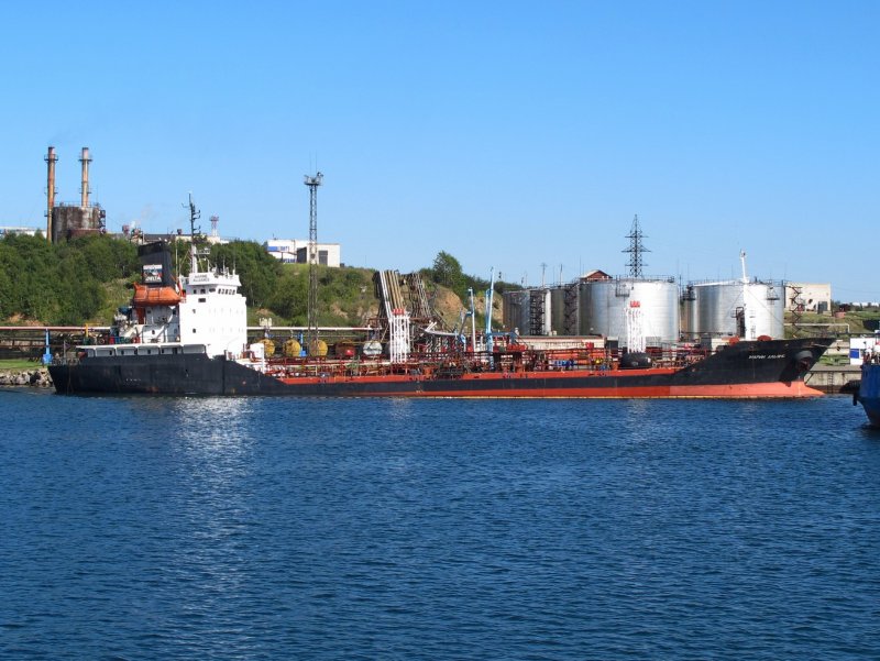 Столкновение судов в море
