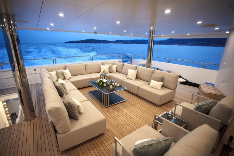 Яхта Sunseeker 155
