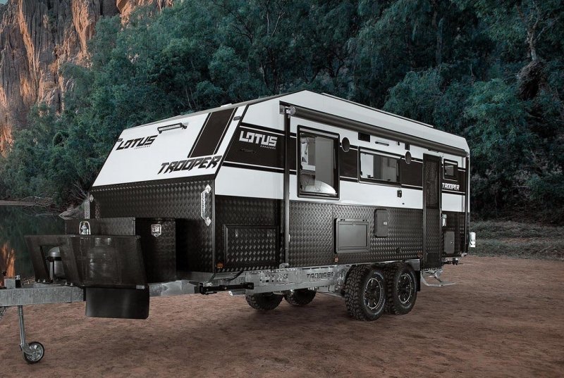 Прицеп кемпер Lotus Caravans
