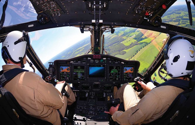 Пилот вертолета AW-139