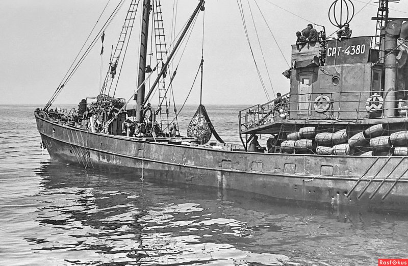 СРТ 400 В море