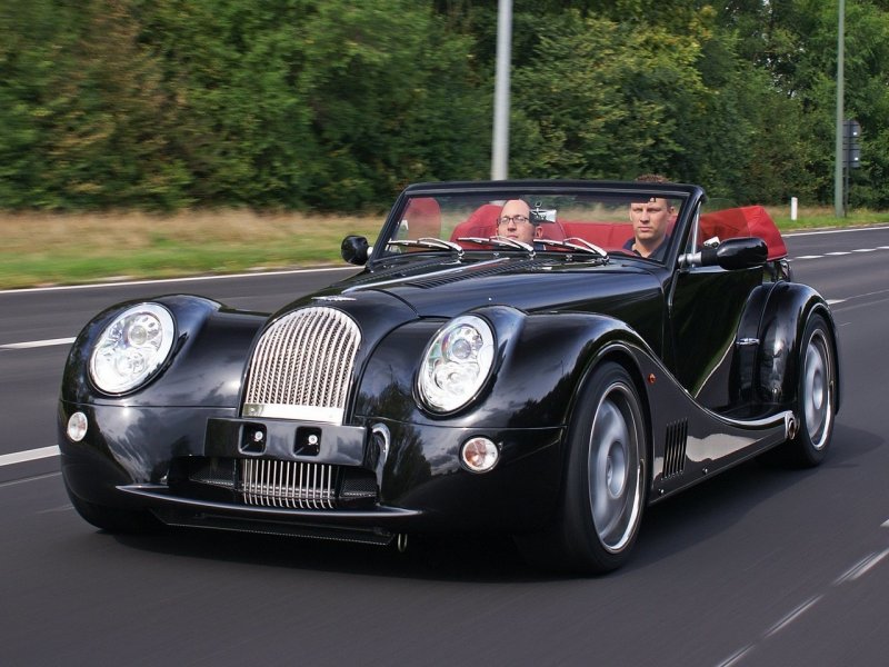 Машина Morgan Aero