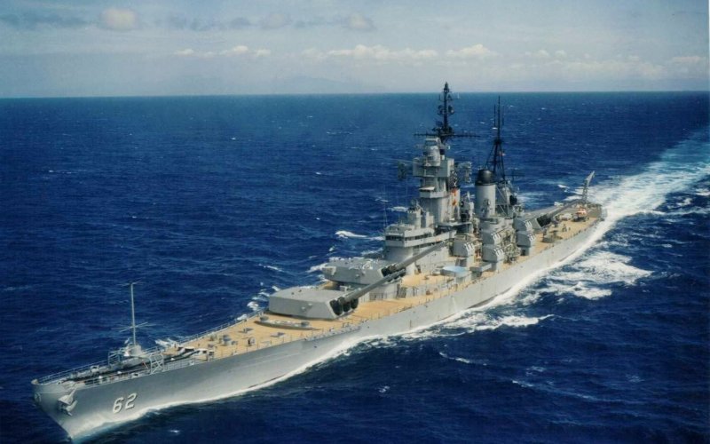 Айова эсминец линкор