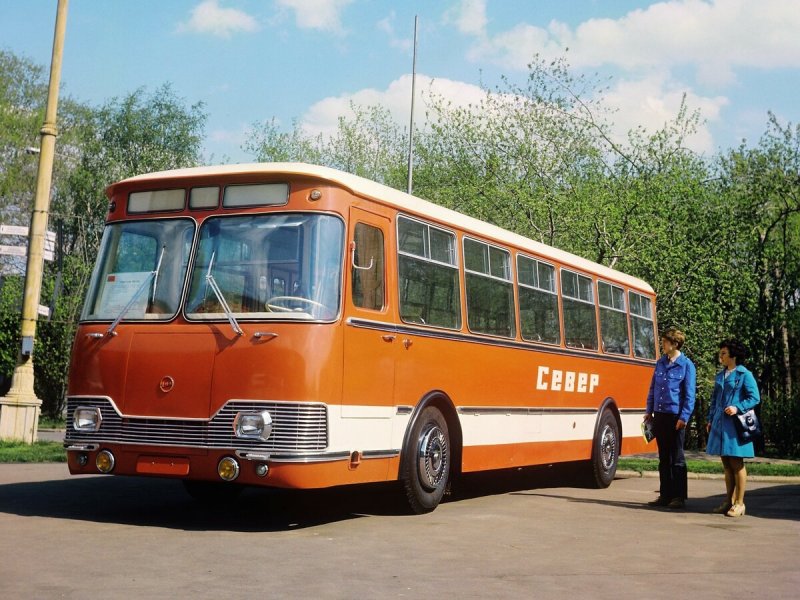 ЛИАЗ-677 автобус