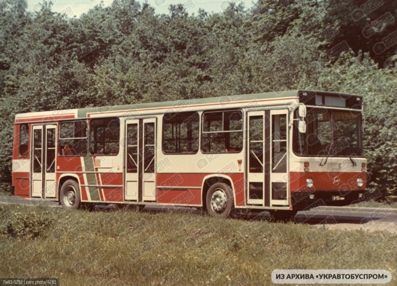 ЛИАЗ-5256 автобус