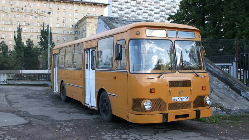 ЛИАЗ 677
