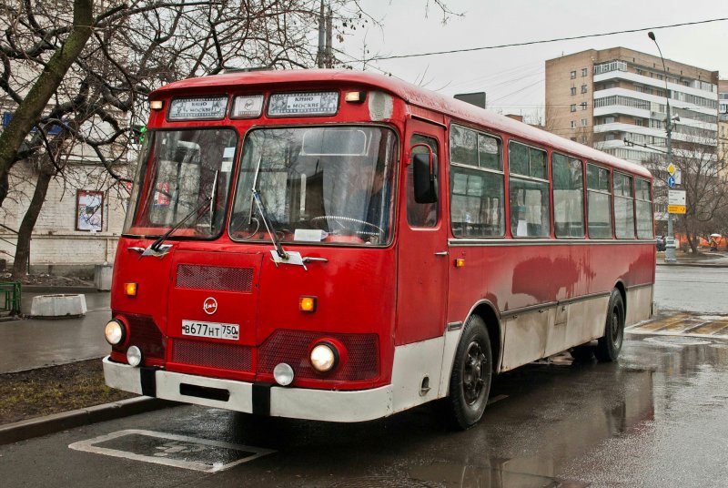 ЛИАЗ 677
