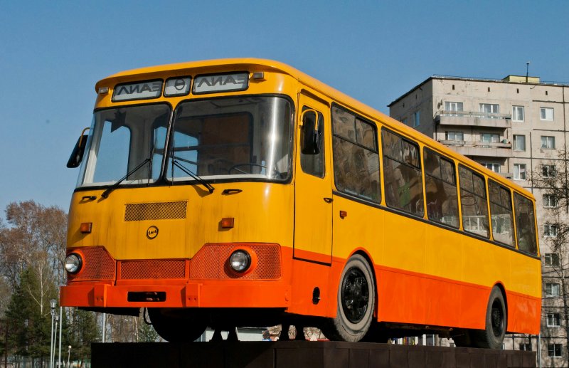 ЛИАЗ 677м