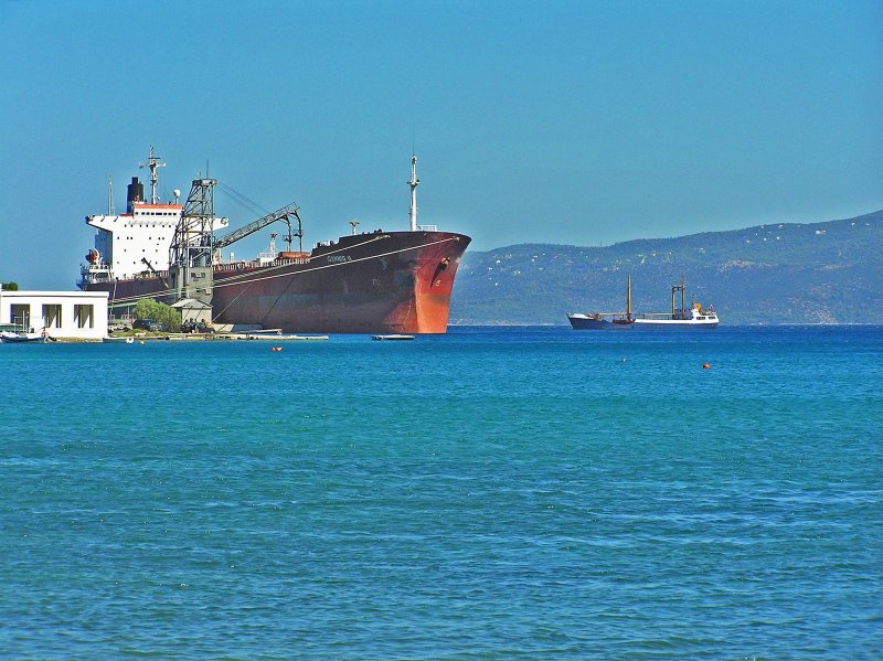 VLCC танкер шторм