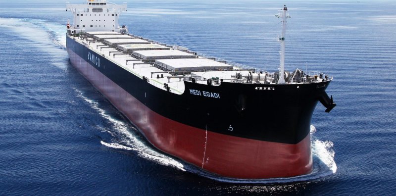 VLCC танкер шторм
