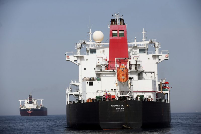 VLCC танкер