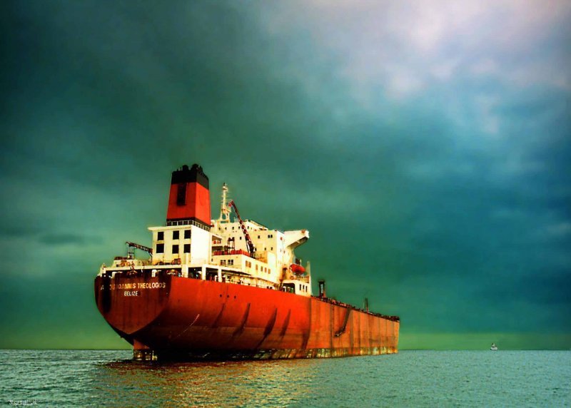 Нефтяной танкер