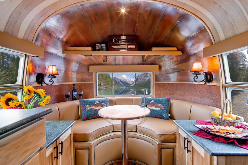 Автодом Airstream
