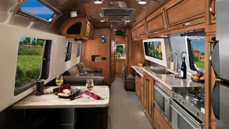 Автодом Airstream 2020