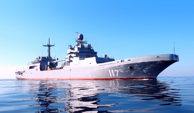 Десантный корабль пётр Моргунов проекта 11711