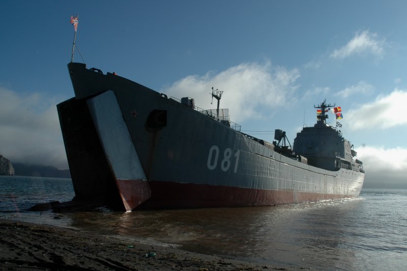 Корабль БДК Николай Вилков