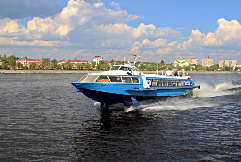 Теплоход Восход 352