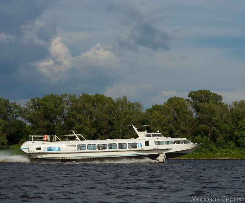 Теплоход, Восход 24.
