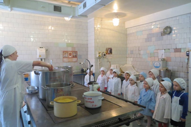 Экскурсия на кухню в детском саду