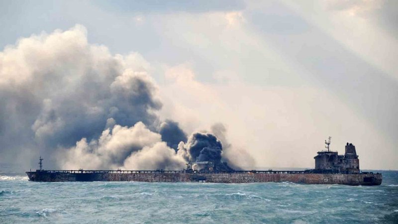 Tanker (crude Oil Tanker)
