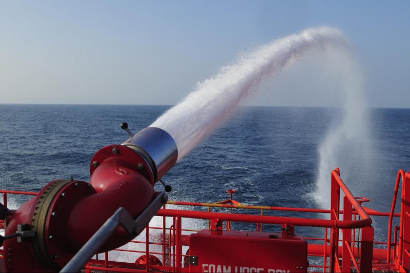 Пожар нефтетанкера
