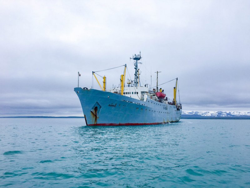 7051 Рыболовецкий траулер