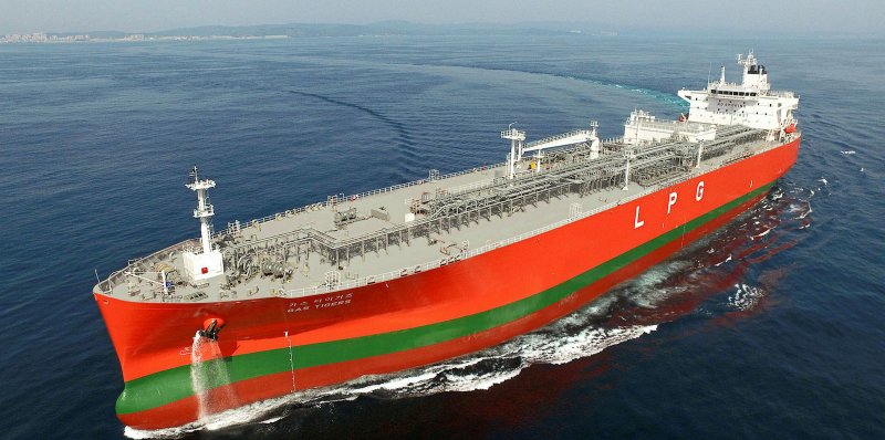 Hyundai Heavy industries Aframax