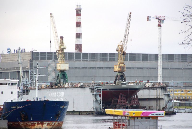Судно Илья Муромец ледокол