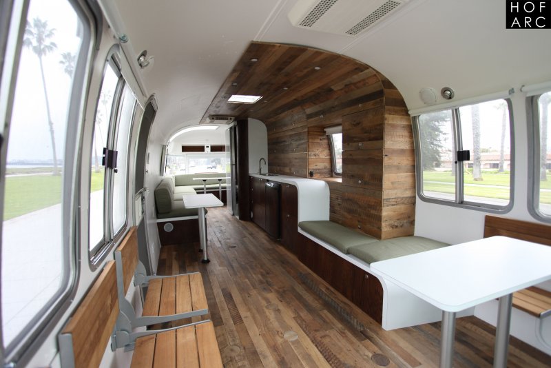 Airstream 345