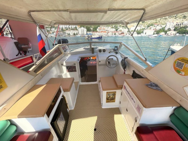 Лодка Crownline