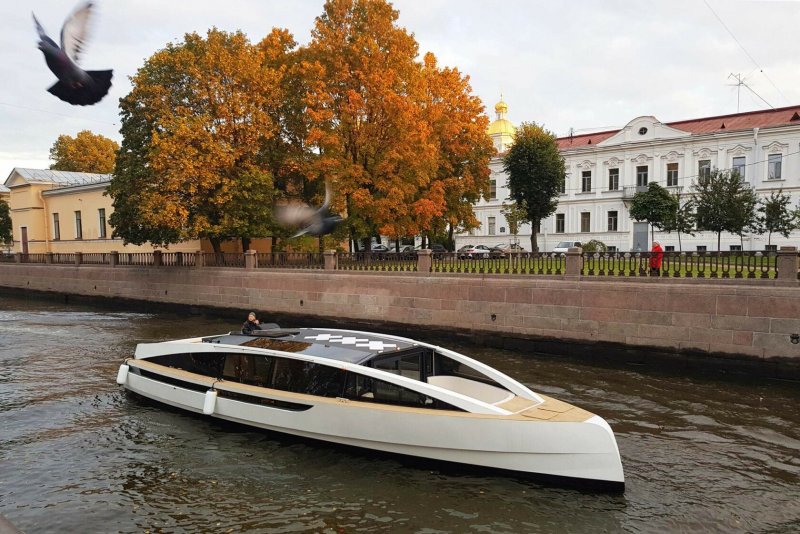 Яхта Амстердам СПБ