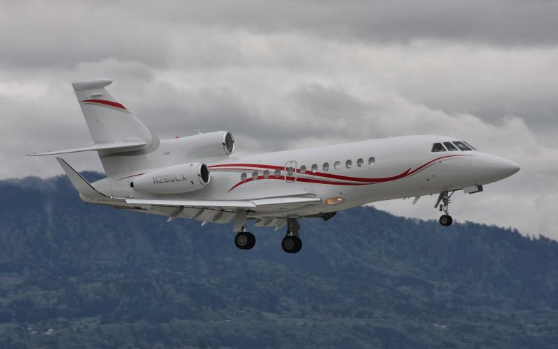 Falcon 900lx n247fr