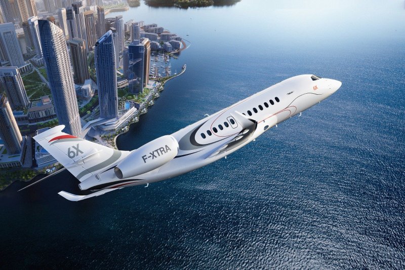 Самолет Dassault Falcon-10