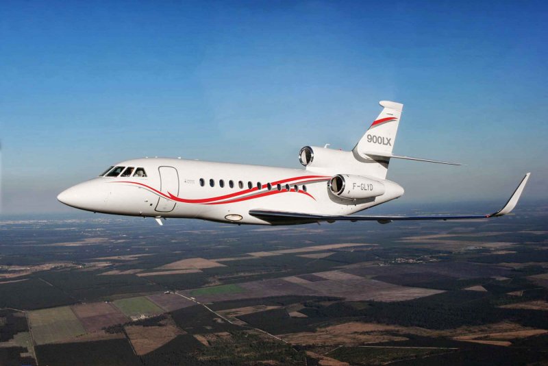 Самолет Dassault Falcon 900