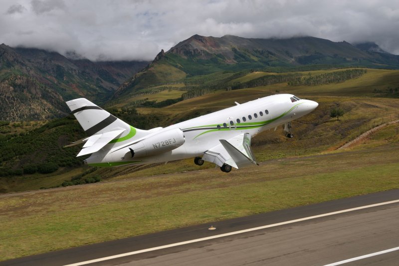 Самолёта Dassault Falcon 2000