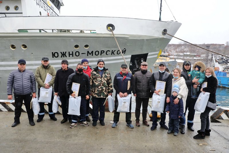 Траулер Доброфлот