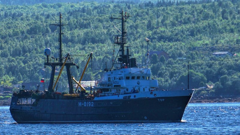 Сейнер-траулер рефрижераторный типа «альпинист» проект 503
