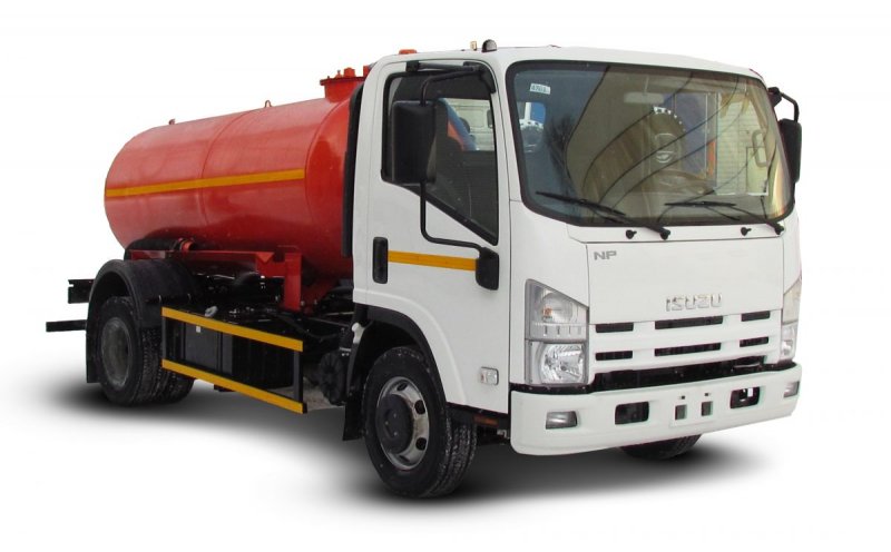 Вакуумная машина Isuzu npr75