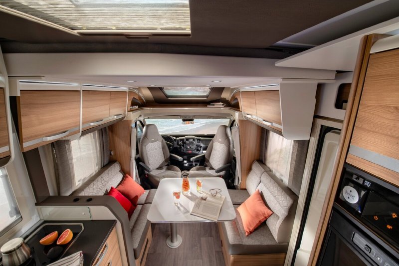 Автодом Adria Matrix