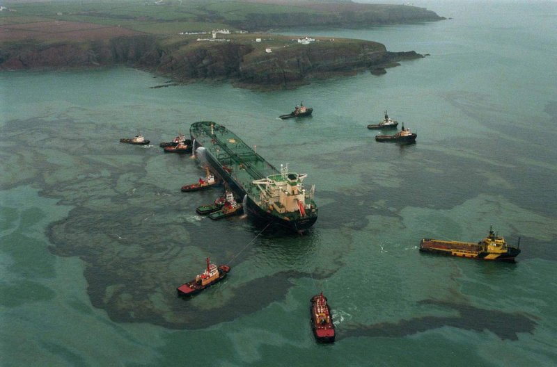 Sea Empress 1996