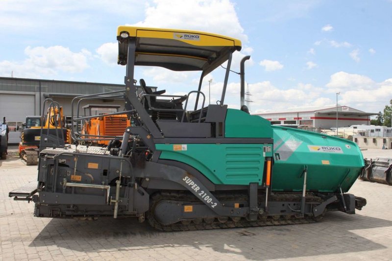 Vogele super 2100-2