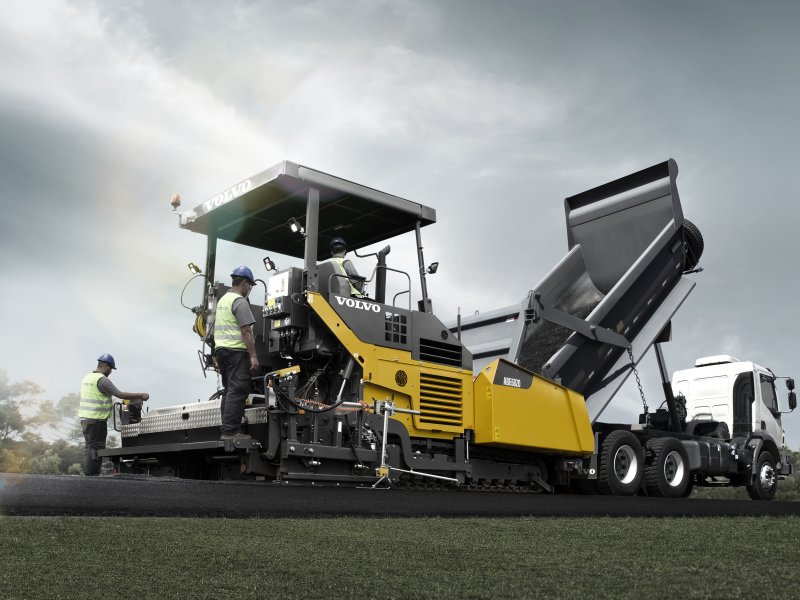 Асфальтоукладчик Volvo abg 5820