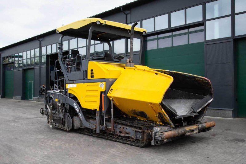 Асфальтоукладчик Vogele super 1800