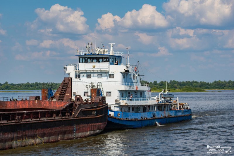Морской буксир"Туркмен"
