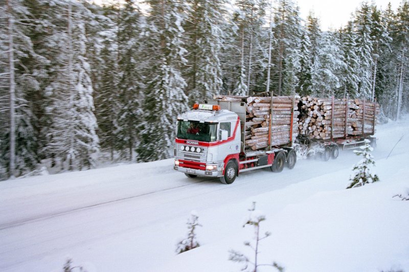 Scania 144 лесовоз