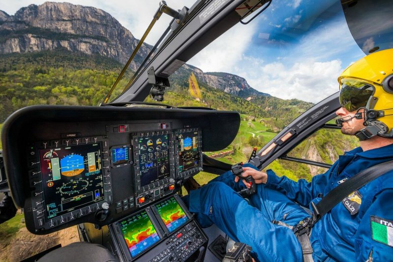 Airbus h145 кабина