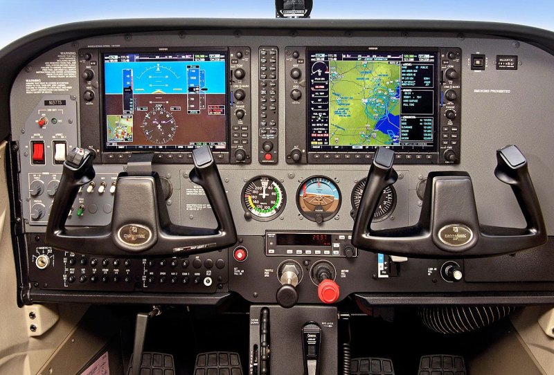 Cessna 172 кабина 172