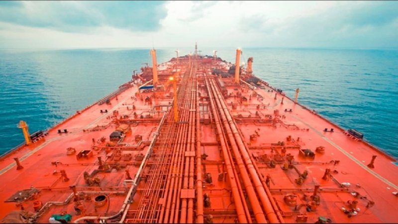 Танкер в Красном море